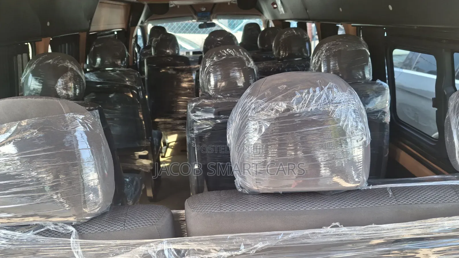 Toyota HiAce 2019 Silver