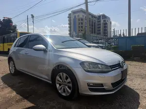 Volkswagen Golf 2016 Silver