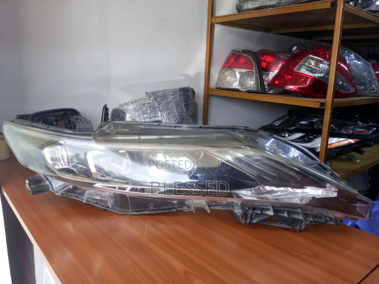 Harrier 2015 Headlight