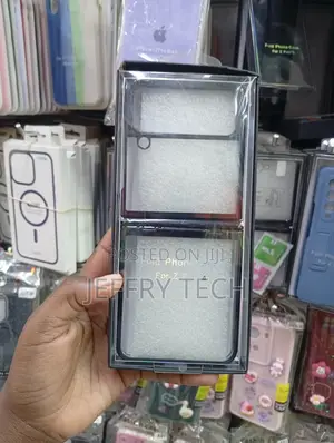 With Hinge Protection Specifically for the Samsung Galaxy Z Flip 4.