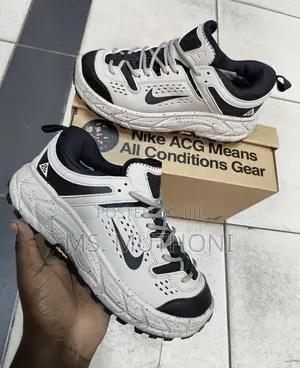 Premium Tech and Heavy-Duty Nike Acg Sneakers Size 40-45