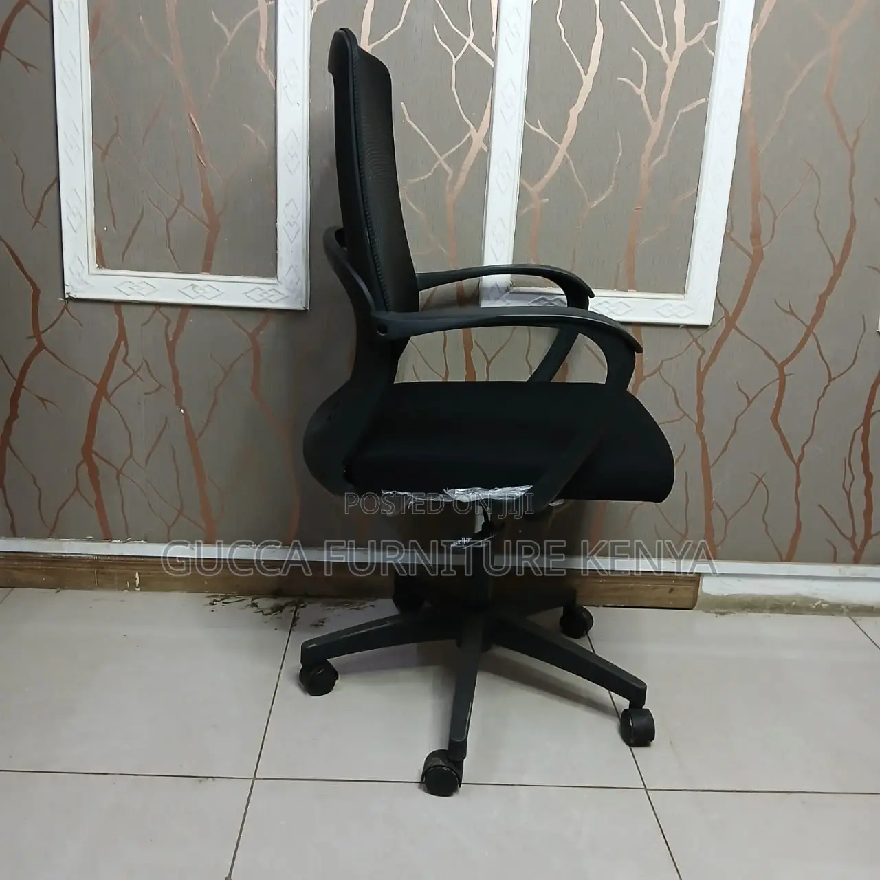 Ergonomic Lower Back Mesh Chair