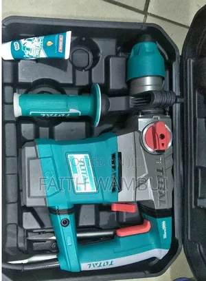 Total 1800 Watts Rotary Hammer Machine