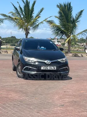 Toyota Auris 2016 Black