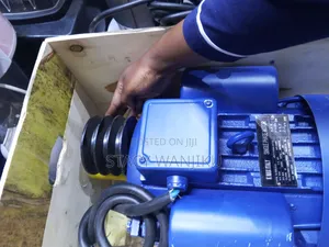 7.5 Hp Single Phase Motor With Pulley