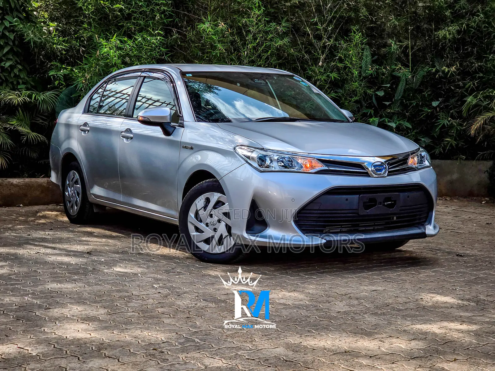 Toyota Axio 2019 Silver