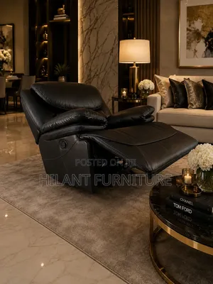 Black One-Seater King Size Recliner Sofa