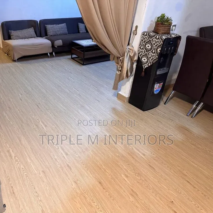 Glue-Free SPC Flooring Planks