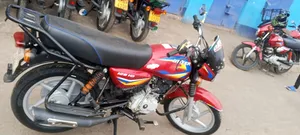 Bajaj Boxer 125 2025 Red