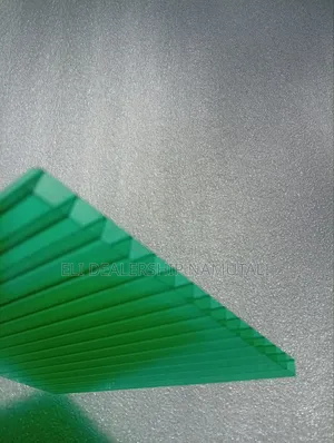 Green Hollow Roofing Sheet – Durable Multiwall Polycarbonate Panel
