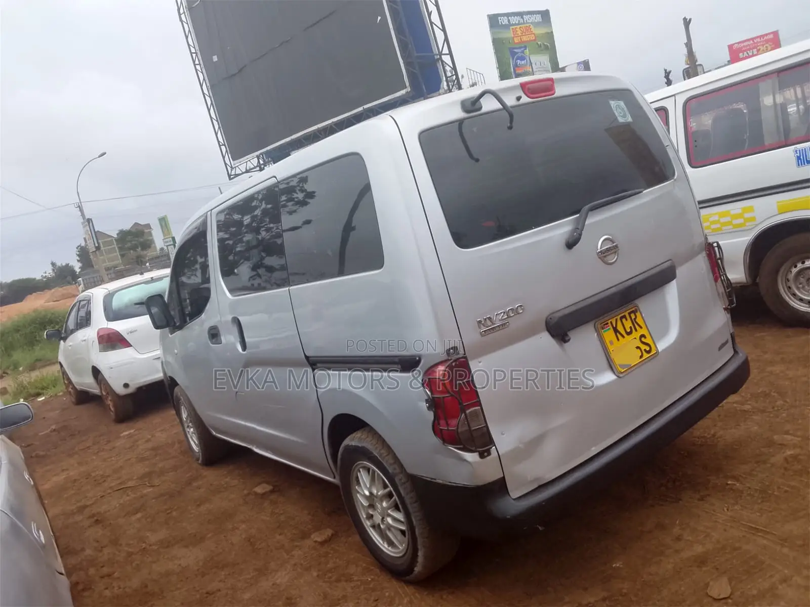 Nissan NV200 2011 Silver