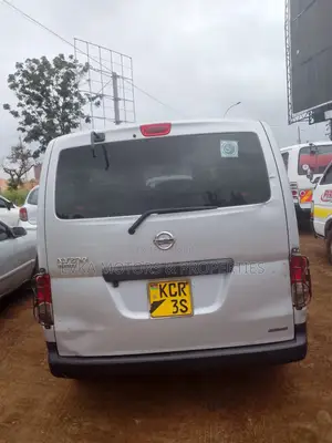 Nissan NV200 2011 Silver