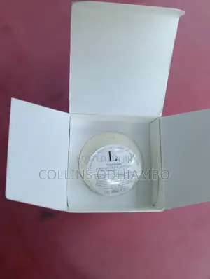 Pom Bomb Bath Bomb by Limelife by Alcone.