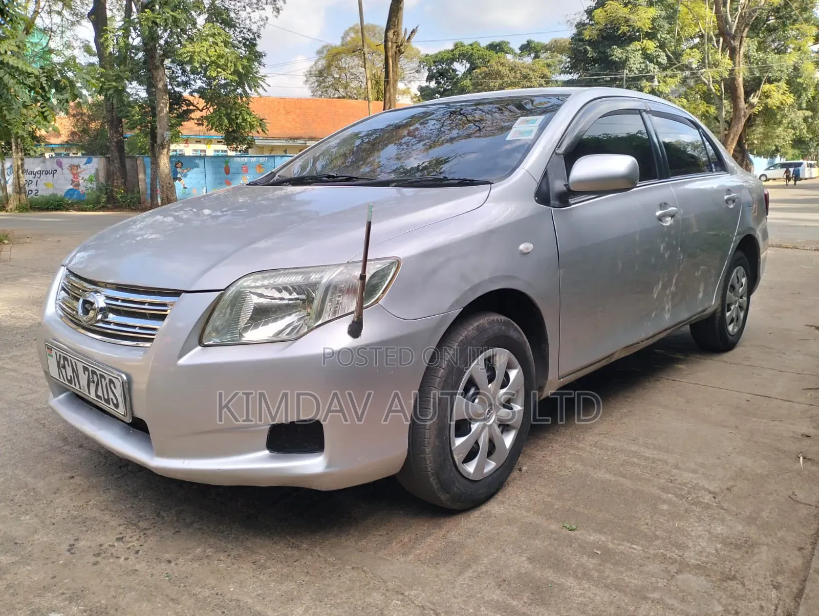 Toyota Axio 2010 Silver