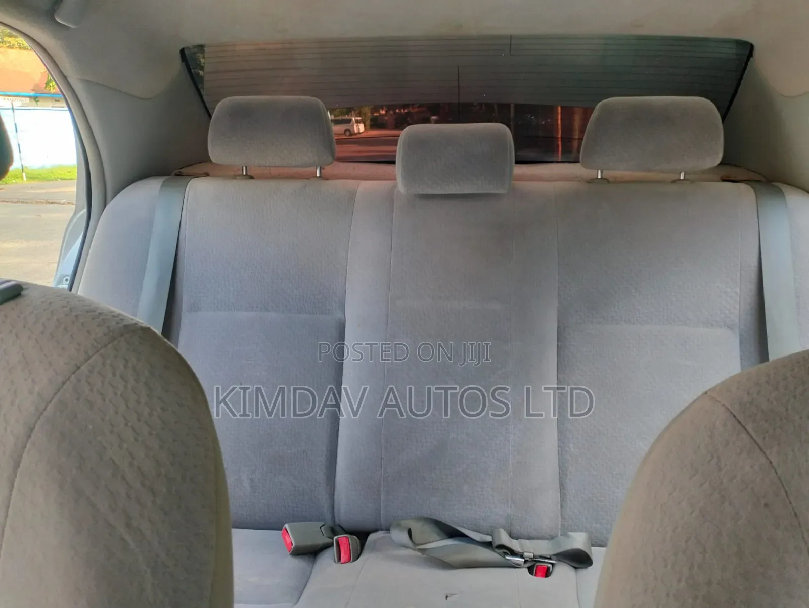Toyota Axio 2010 Silver