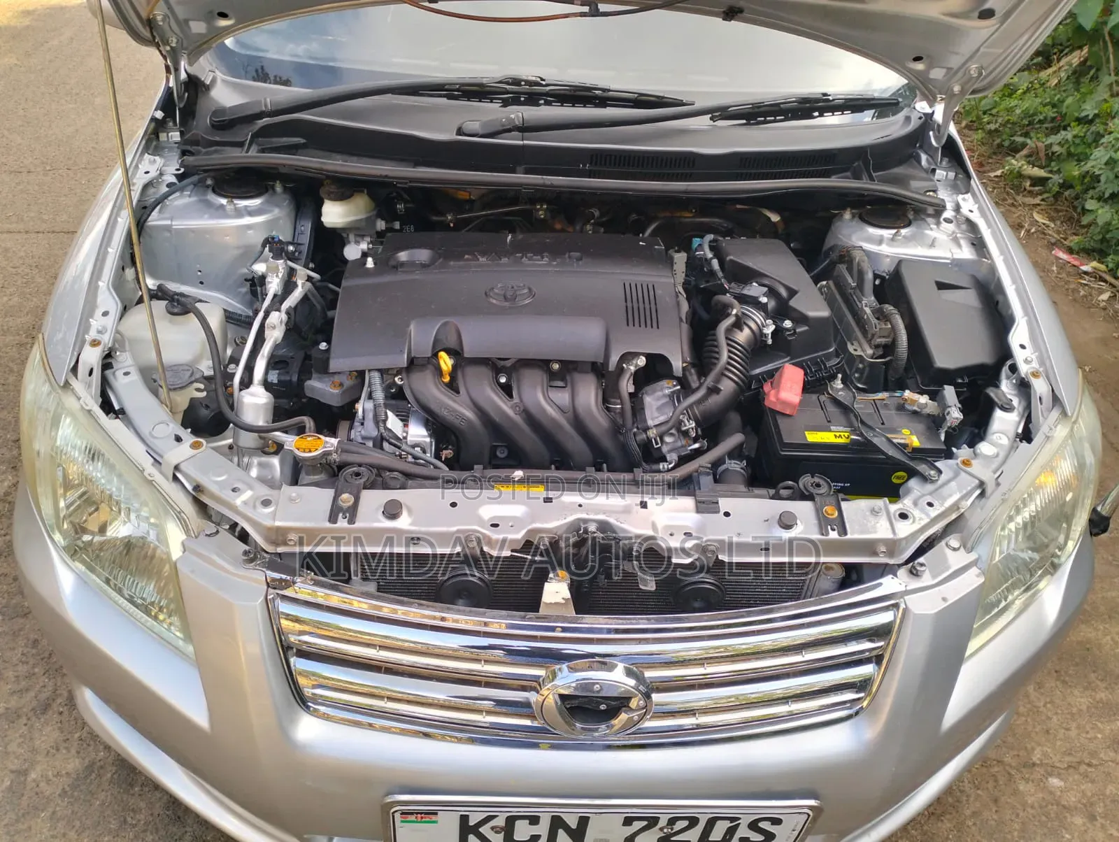 Toyota Axio 2010 Silver