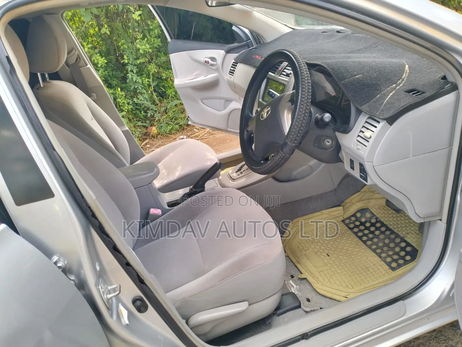 Toyota Axio 2010 Silver