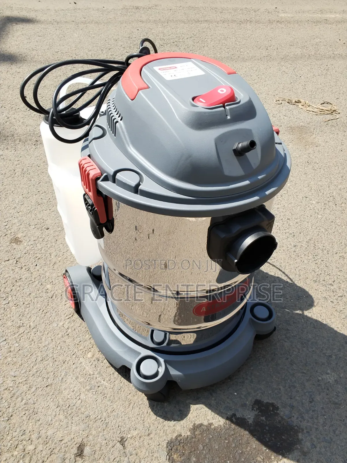 25 Litres Carpet Vacuum Cleaner