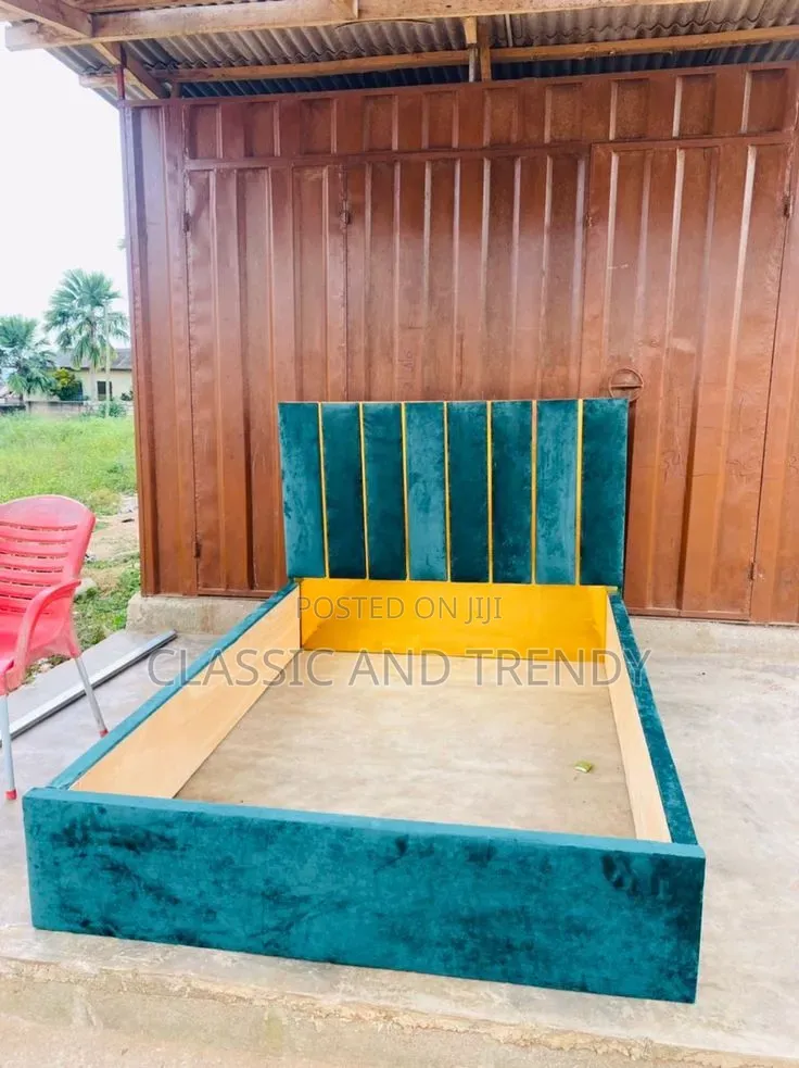 Luxurious Chester Bed