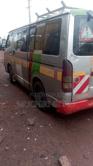 Toyota HiAce 2009 Grey