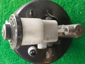 Toyota Fortuner Brake Booster/Master Cylinder