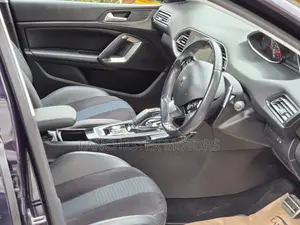 Peugeot 308 2019 Blue
