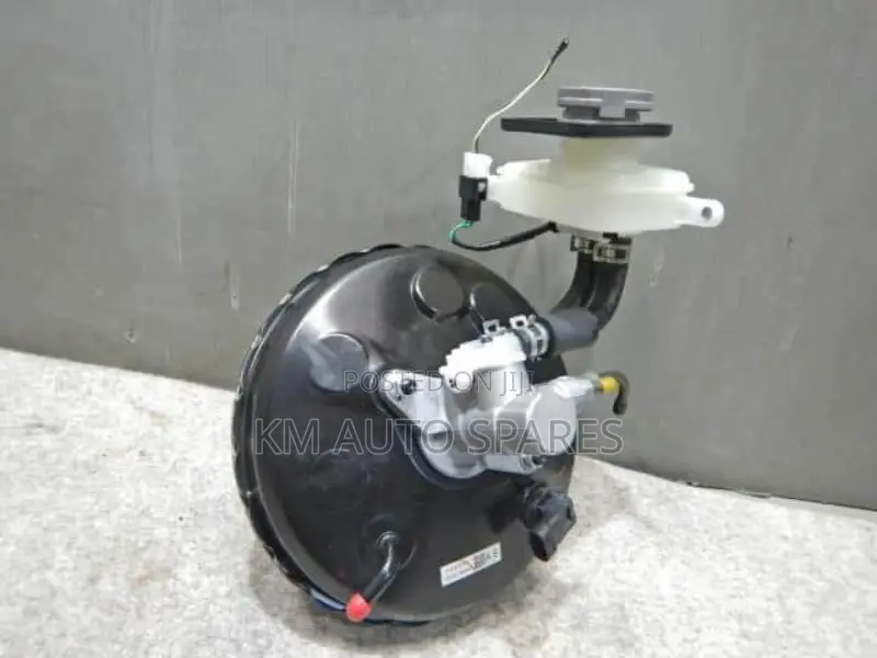 Toyota Pixis Brake Booster/Master Cylinder