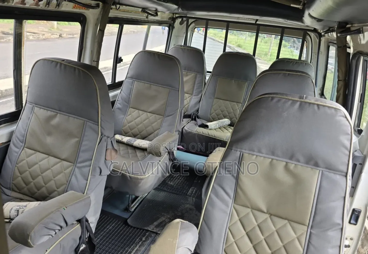 Toyota HiAce 2007 White