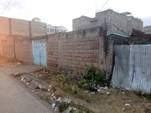Mwiki 50x75 Near Catholic Church