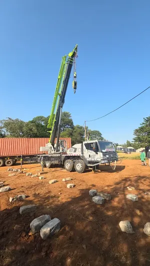 Mobile Crane Available For Lifting Wide Loads