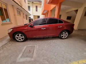 Volvo S60 2011 Red
