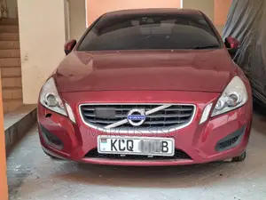 Volvo S60 2011 Red
