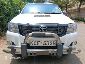 Toyota Hilux 2008 White