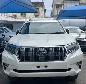 Toyota Land Cruiser Prado 2.7 2021 White