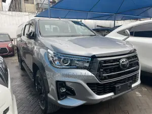 Toyota Hilux Revo Double Cab Deisel 2.4 AWD 2019 Silver