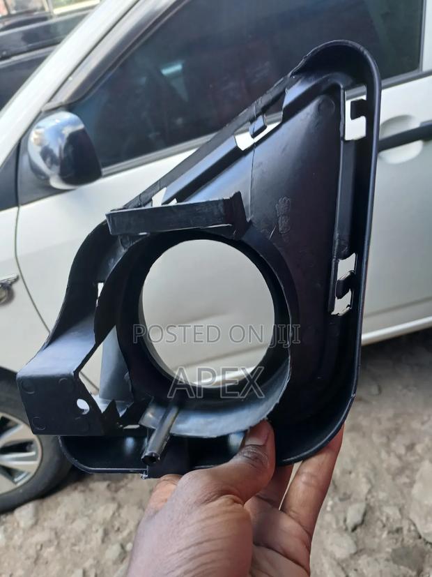 Fog Light Cover Ractis 2013 - thumbnail 2