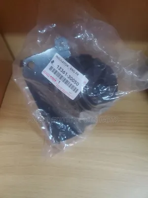 Engine Mounting Prado J120