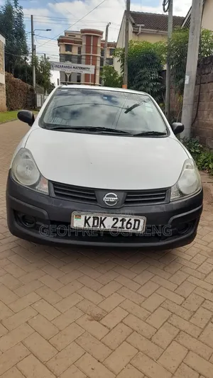 Nissan Advan 2016 White