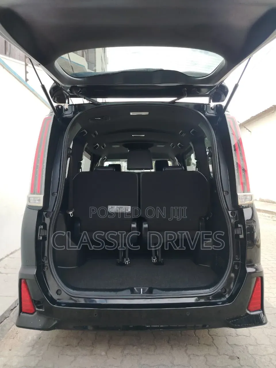 Toyota Noah 2019