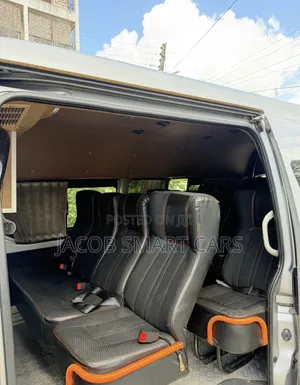 Toyota HiAce 2019 Silver