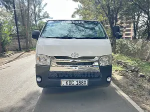 Toyota HiAce 2014 White