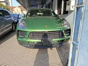 Porsche Macan 2020 Green