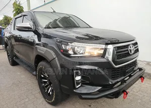Toyota Hilux 2019 Black