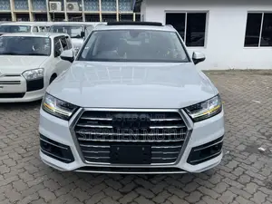 Audi Q7 45 Premium AWD quattro 2019 White