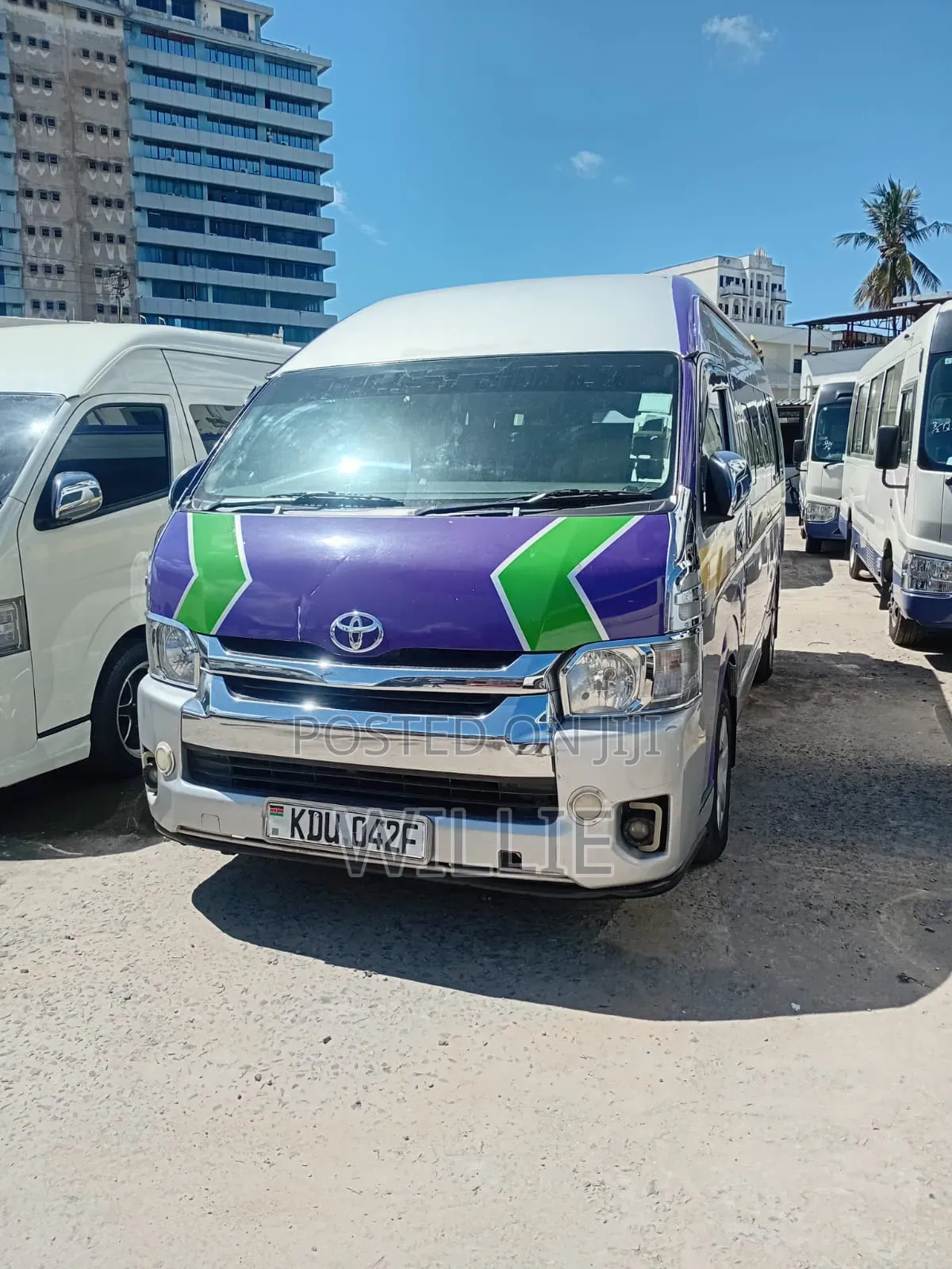 Toyota HiAce 2018 White