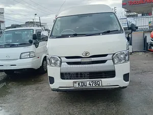 Toyota HiAce 2018 White