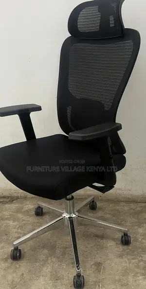 Strong Mesh Highback Chair With Adjustable Armrest