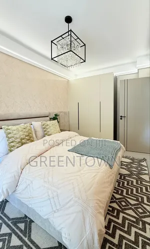 3 BDRM Super Westbury Apartments