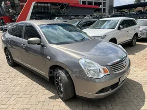 Nissan Bluebird 2010 Silver