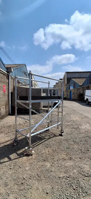 Aluminium Scaffolding Ladder – Premium Construction Access System